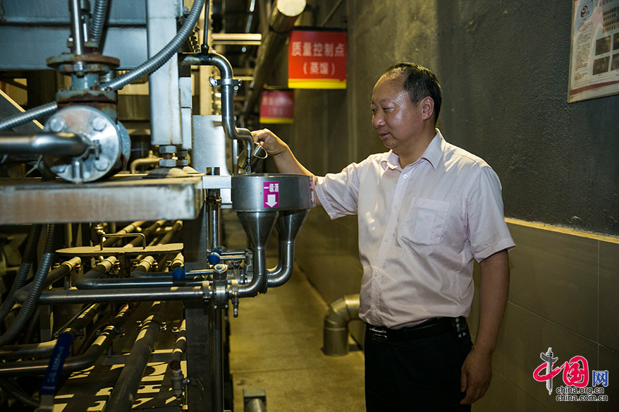 中国酿酒大师吴建峰,吴建峰获“中国酿酒大师”称号