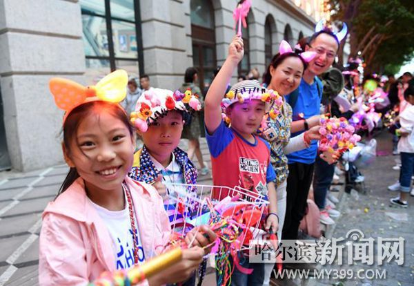绁ュ拰涓栫邯鍩庣鍗堣妭,绁ュ拰绔崍