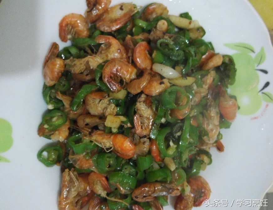 油炸小河虾炒韭菜的做法大全家常,小河虾炒韭菜鸡蛋的做法大全家常