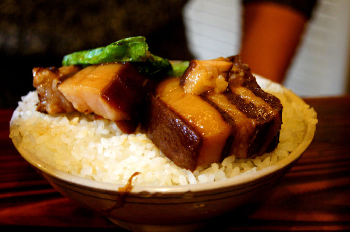 正宗济宁甏肉干饭的做法,济宁甏肉干饭的正宗做法