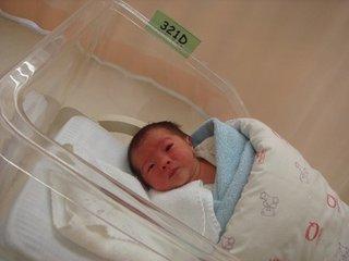 顺产比剖腹产好？8大险情让你对顺产望而却步！