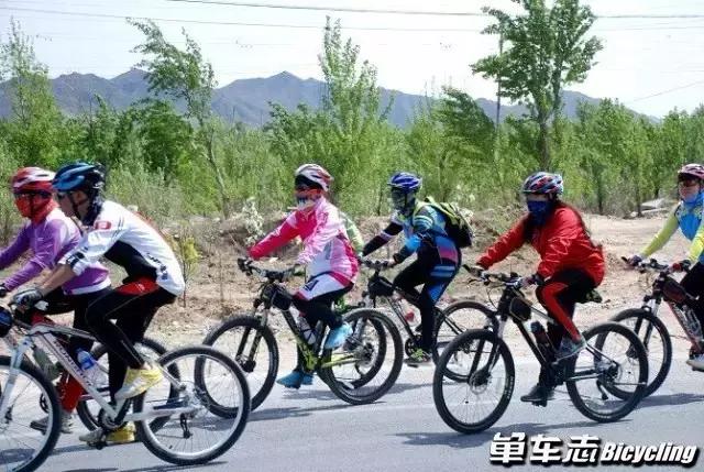 夏天开车怎样预防中暑,夏天骑车怎么防止中暑脱水