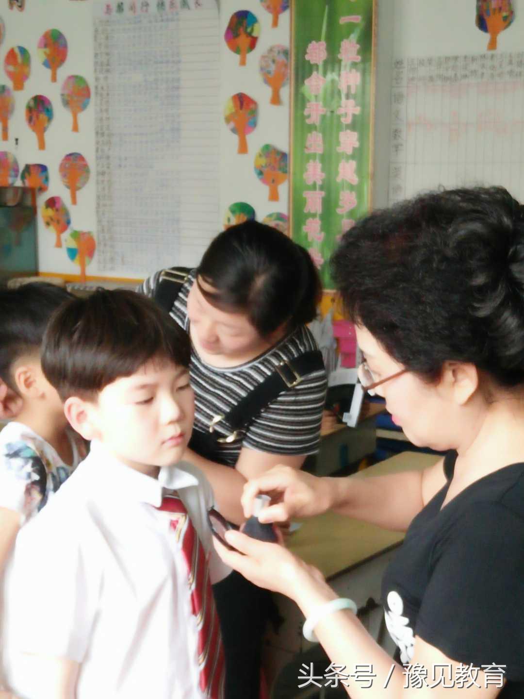 成长为真正的自己﻿﻿﻿——阳光书苑童话剧《木偶奇遇记》随想