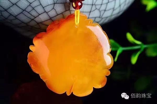 蜜蜡对人有什么益处,蜜蜡对什么有好处