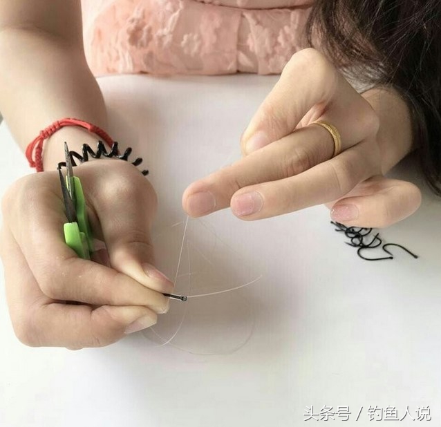 新手如何绑鱼钩,钓鱼人绑鱼钩怎么绑