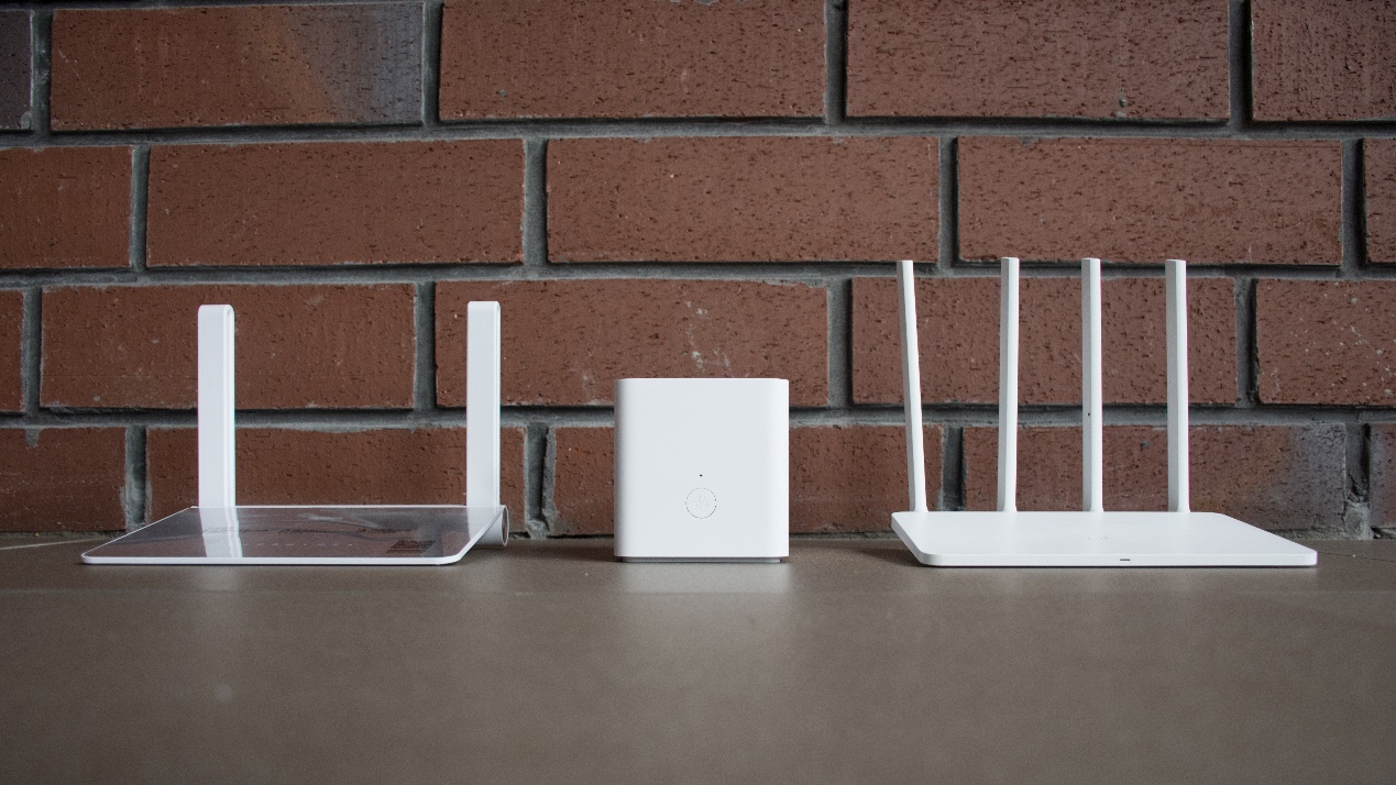 光荣路由2s对比小米路由4a千兆版,小米路由器3g对比光荣路由x20