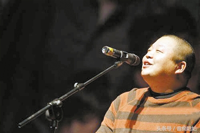 音乐故事：天后的《执着》其实是妻子对丈夫的相濡以沫