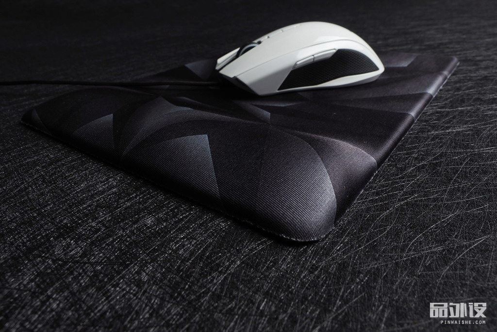 鼠标手腕压不压鼠标垫,手部支撑鼠标垫