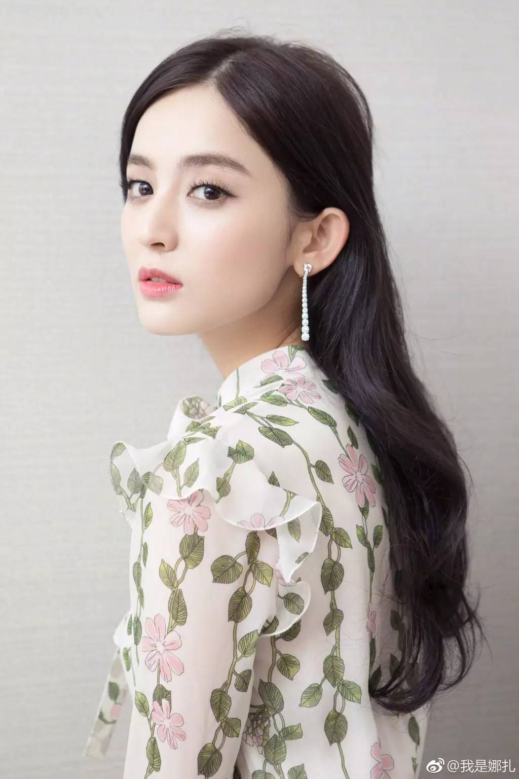 范冰冰星星眼图片,范冰冰眼睛是贴的假睫毛吗