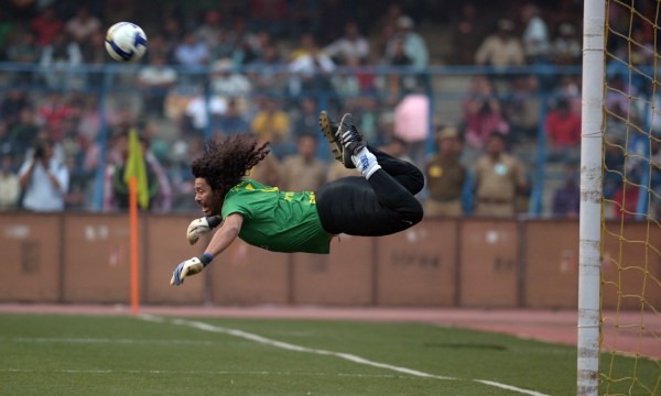 足坛主教练和队长发型,足坛长头发教练