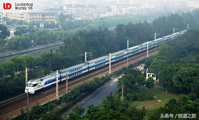 追寻消失的动车组列车-新曙光