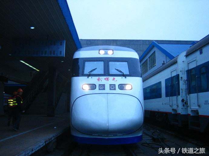 追寻消失的动车组列车-新曙光