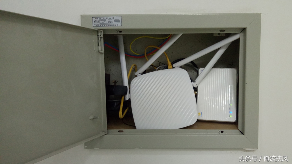 腾达ac9千兆版路由器评测,腾达f9路由器穿墙怎么样