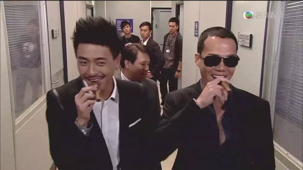 *底卧**剧归来，你的flag要往哪砸？