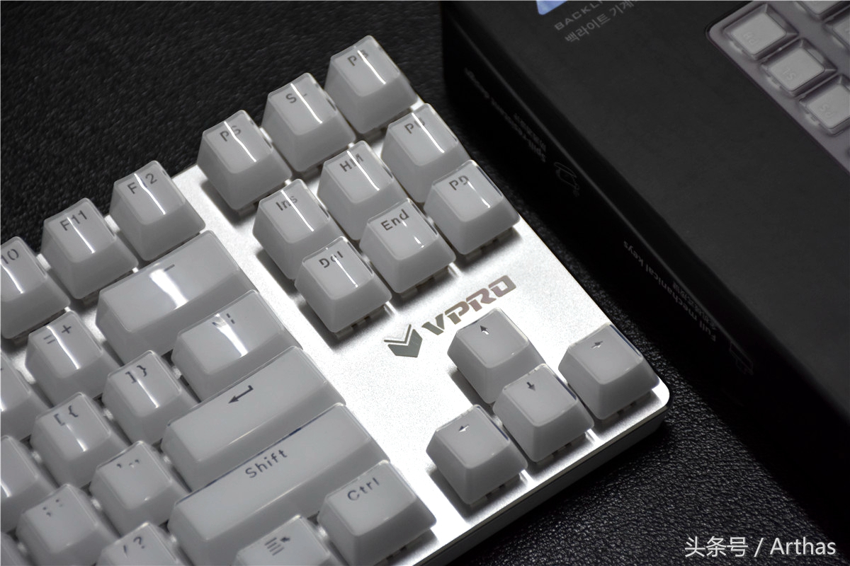 雷柏v500pro机械键盘测评,合金版雷柏v500键盘测评