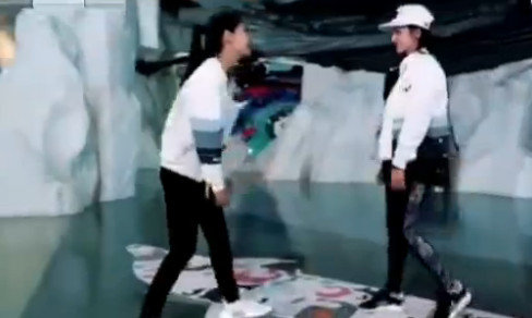 baby和迪丽热巴跑男分组,迪丽热巴和baby上跑男