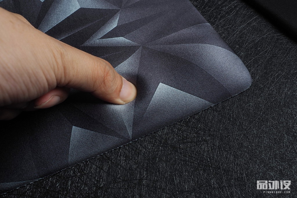 鼠标手腕压不压鼠标垫,手部支撑鼠标垫