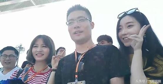 斗鱼嘉年华马老师,斗鱼嘉年华人气爆棚超十万人