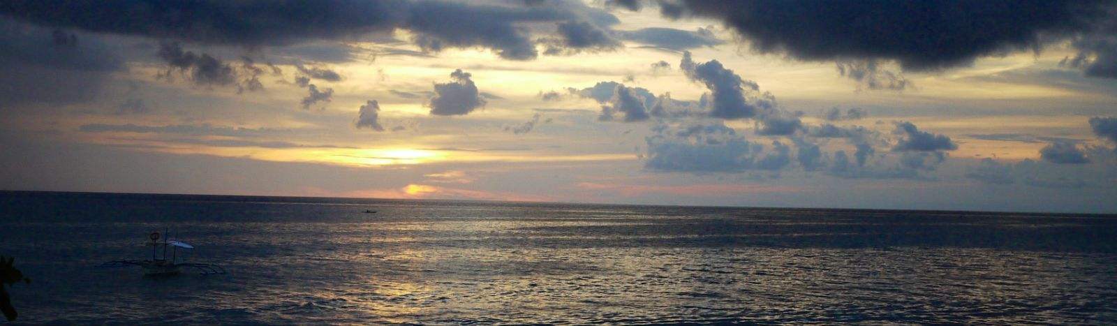 菲律宾靠近马尼拉好玩的地方,菲律宾离中国最近的岛