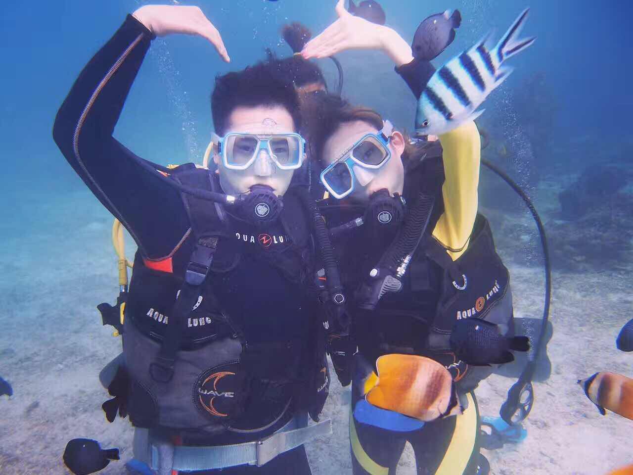 菲律宾靠近马尼拉好玩的地方,菲律宾离中国最近的岛