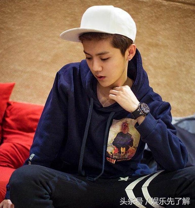 鹿晗到底有多热爱足球,鹿晗特别喜欢踢足球