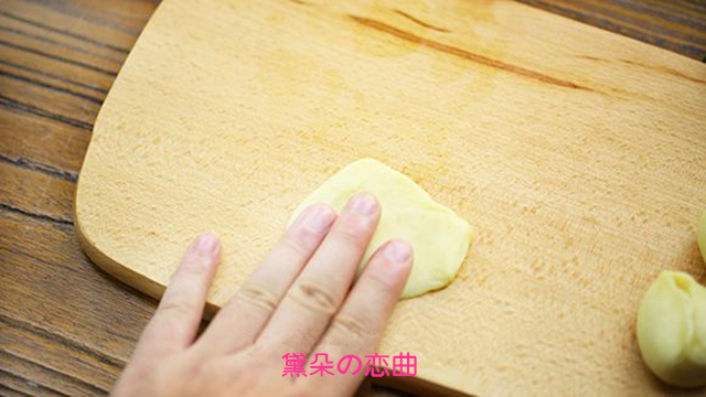 蛋黄酥做法教程空气炸锅,美食蛋黄酥教程