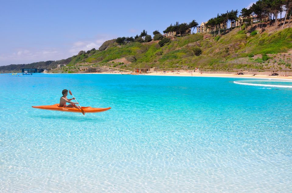 世界上最大的海浪泳池,世界上最大的泳池