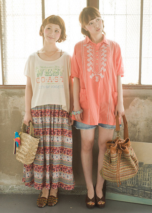 这个夏天怎样搭配牛仔短裤才时尚,牛仔短裤的夏季穿搭