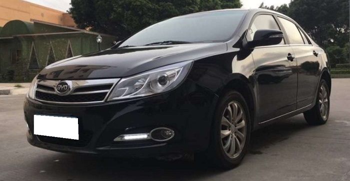 最新款汽车倒车入库,指导价4万的车多少钱可以开回家