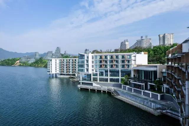 初夏阳光下太平湖沐心酒店风景,太平湖旅游攻略酒店