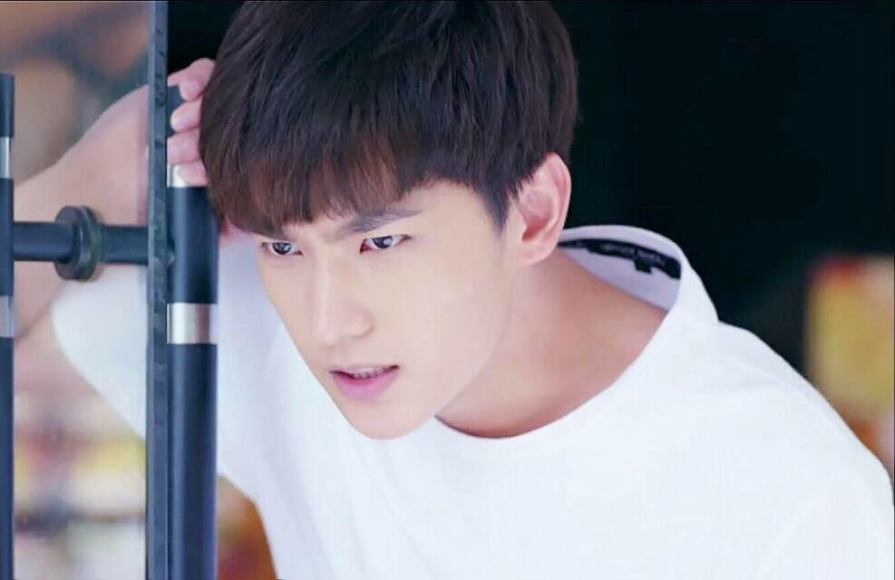 青春泣血，那些年让人感动到心疼的男主角