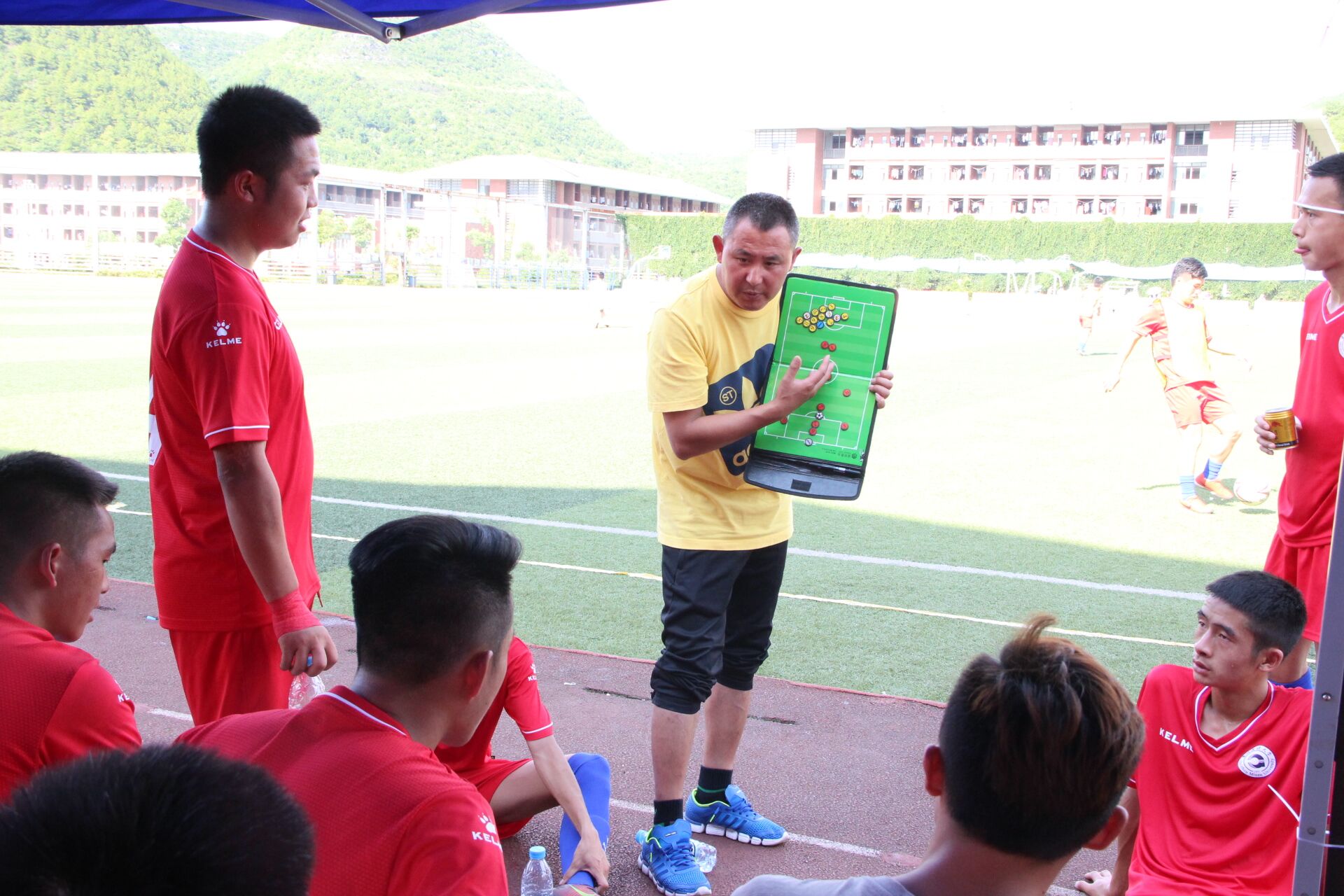 贵州高校男子足球联赛,贵州民族大学足球赛