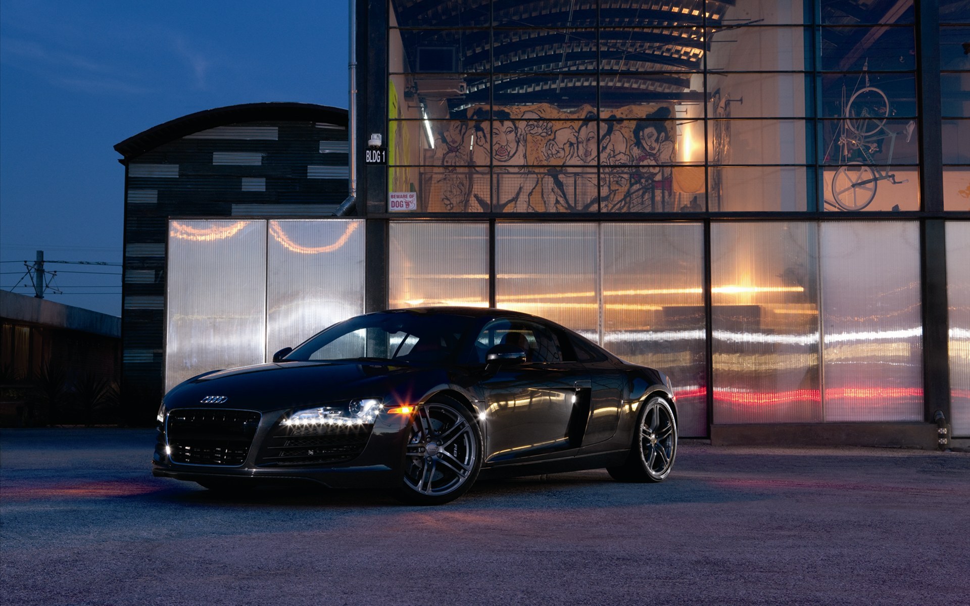 奥迪r82014款5.2fsiquattro,世界上最帅的10款车