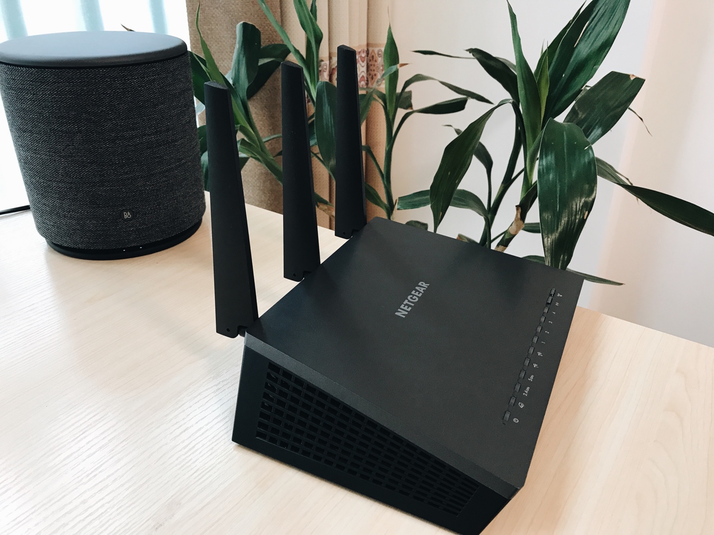 网件夜鹰路由器评测,网件夜鹰路由器r7000拆解