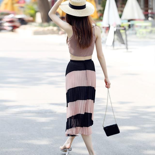 气质百搭优雅半身裙,半身裙气质高级感短版