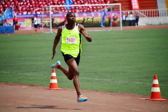 青春无畏逐梦扬威运动会主题展示,哈工程运动会记录