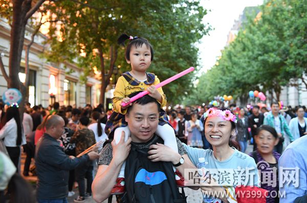 绁ュ拰涓栫邯鍩庣鍗堣妭,绁ュ拰绔崍