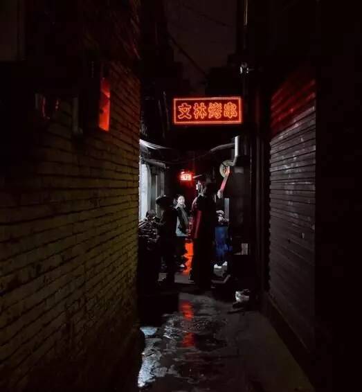 潮玩美食打卡点,潮玩要不断超越消费者的心智