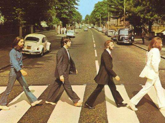 琴棋书画出诗集！来见识下机器人的文艺范儿