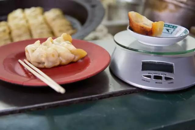 暴走上海18家锅贴店，给你最强测评分析！扛把子居然在...