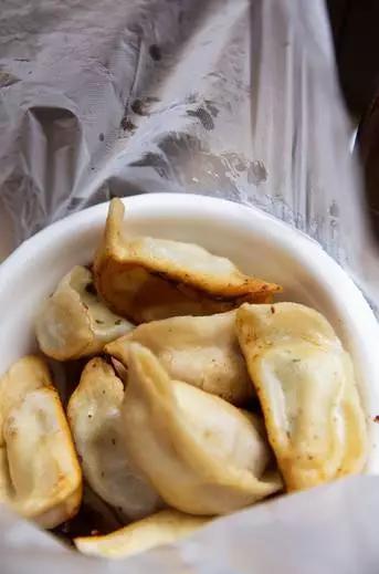 暴走上海18家锅贴店，给你最强测评分析！扛把子居然在...