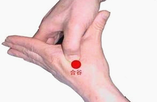 老年人牙龈肿了怎么快速消除,老人牙龈肿痛脸肿是怎么回事