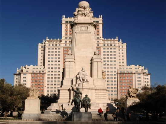 “国民公公”欧洲大手笔撒钱但有钱难买“歪果仁”高兴