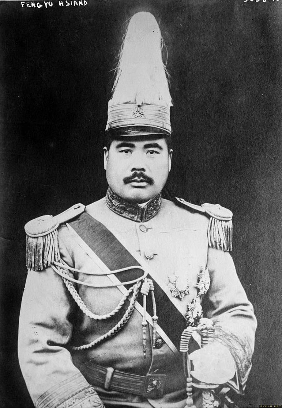 你看不出门道来自然会以为它只是一部破武侠：我读《城邦*力暴**团》