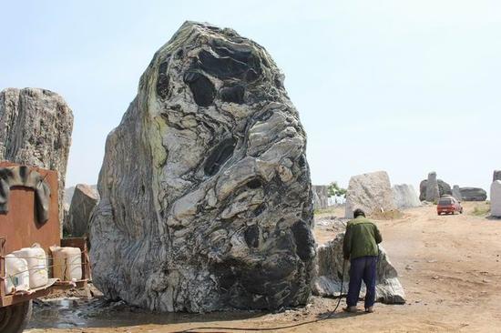 藏家奇石,奇石观赏以石会友