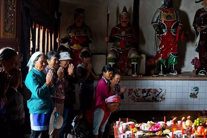 夏天就该去玩,夏天就去丽江旅游
