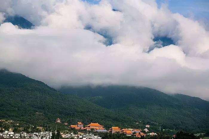 夏天就该去玩,夏天就去丽江旅游