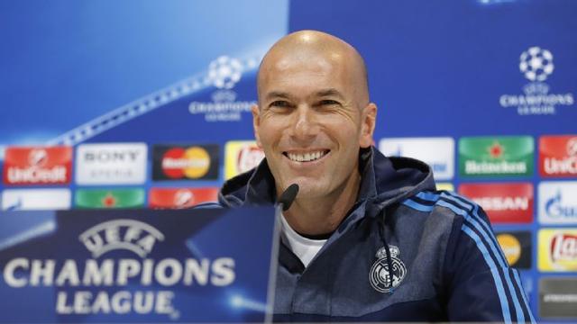 第一赛季保级第二赛季进欧冠，德甲29岁少帅一点不比齐达内差