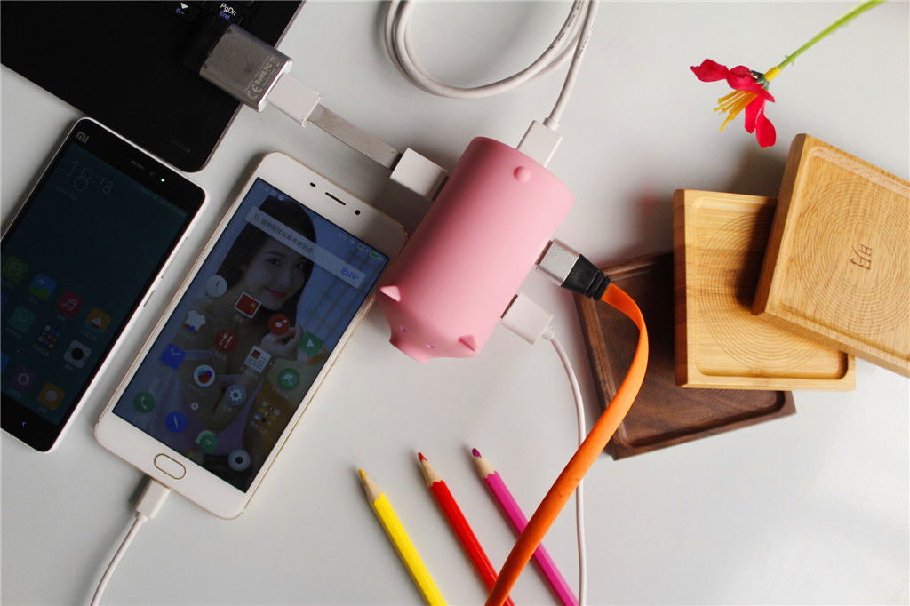 这么萌的猪！竟然是读卡器，还有HUB功能