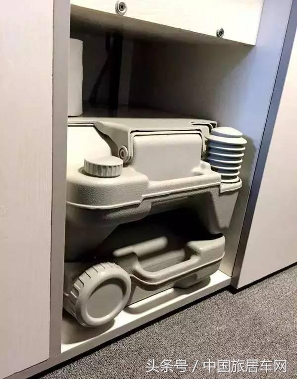 小伙自己改房车视频,自改房车改装全过程